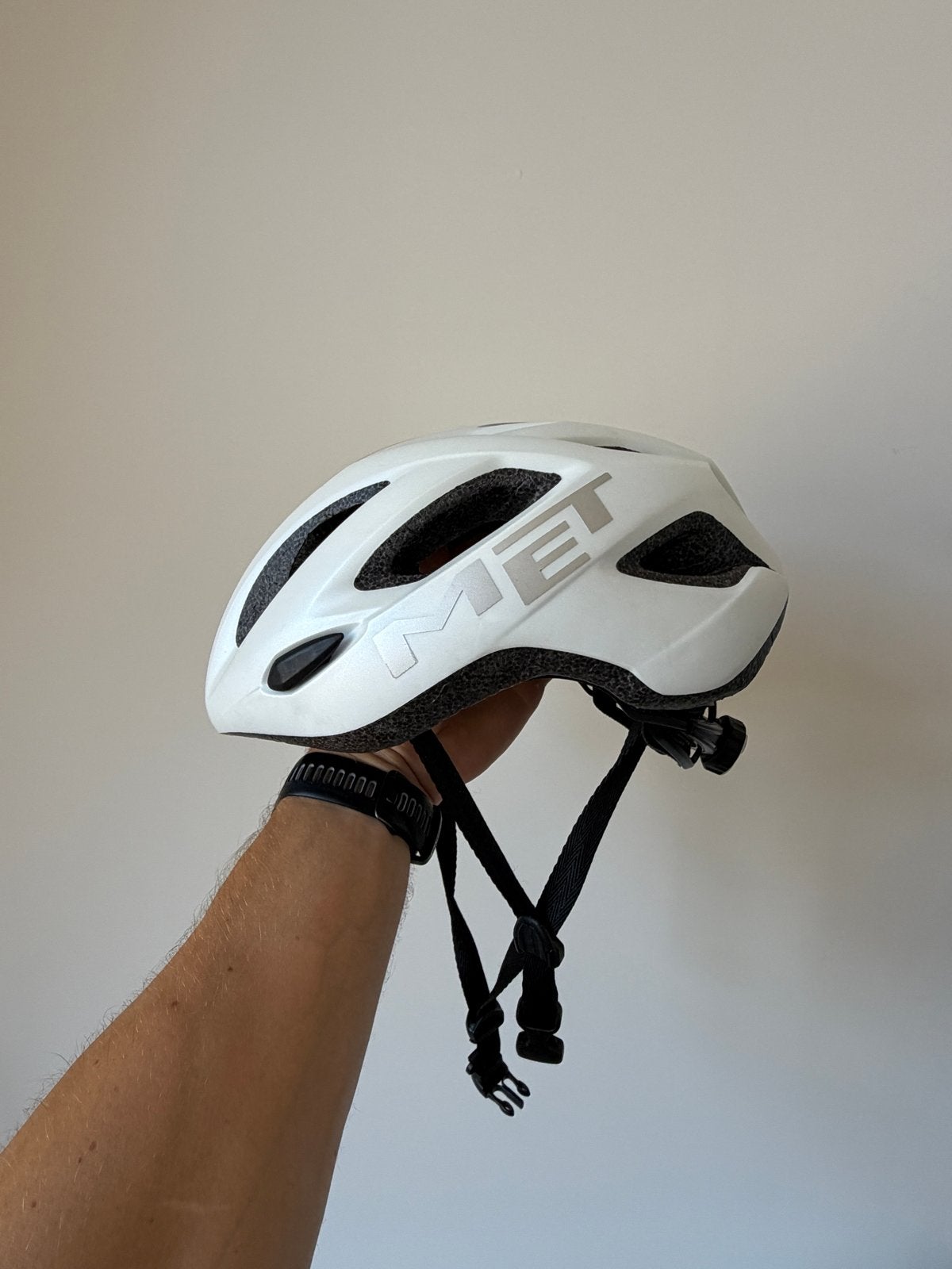 MET Idolo MIPS Fietshelm - Medium - wit/grijs - ZGAN!, Fietsen en Brommers, Ophalen of Verzenden, Zo goed als nieuw, Overige maten