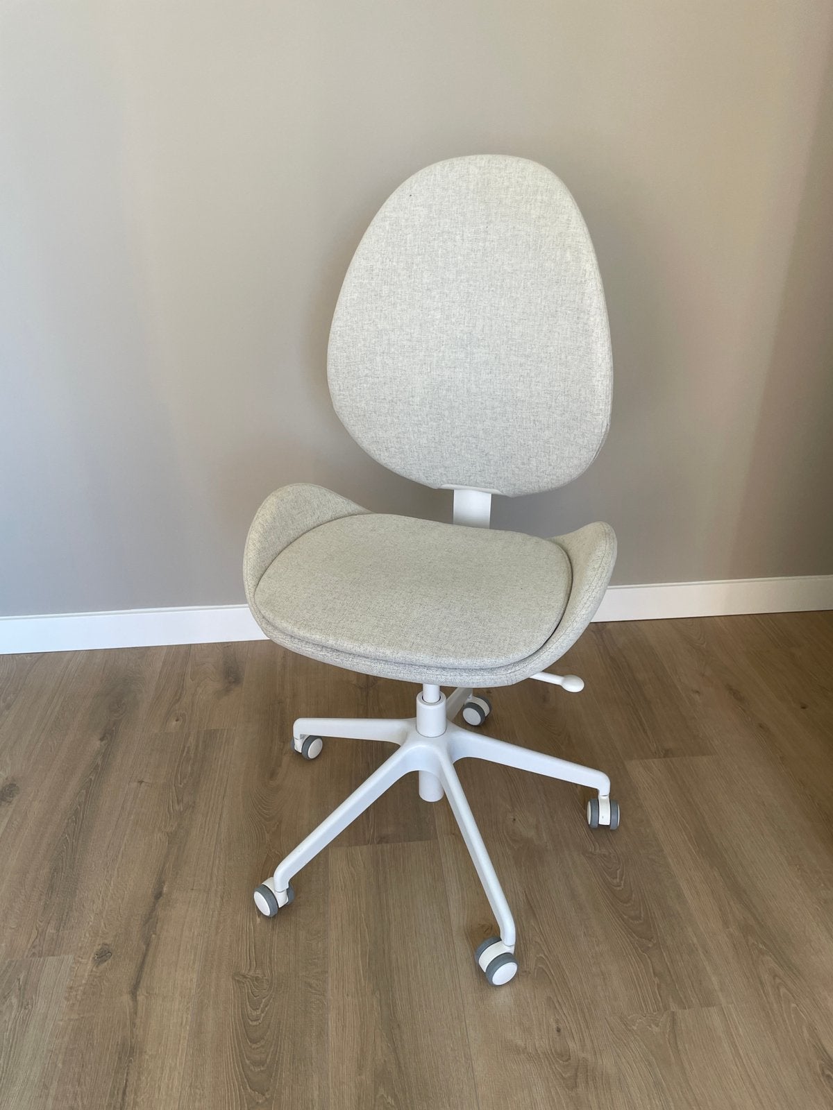 Bureaustoel beige/wit, Ophalen, Zo goed als nieuw, Beige, Bureaustoel