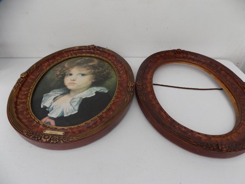 Lijsten ovaal twee stuks klassieke vorm brocante, Minder dan 50 cm, Gebruikt, Ophalen of Verzenden, Minder dan 50 cm