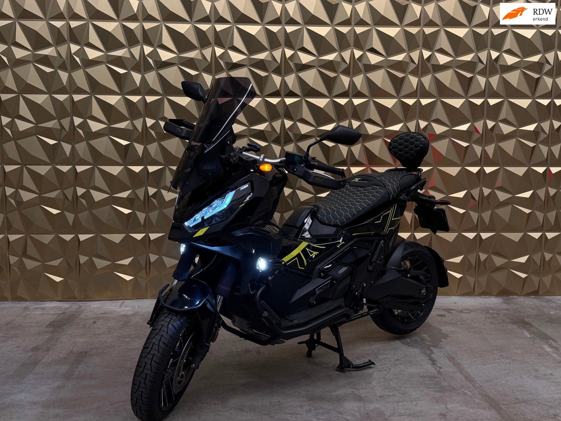 UNIEKE HONDA XADV 750 SPECIAL EDITION 2021, Scooter, 745 cc, Bedrijf, 12 t/m 35 kW