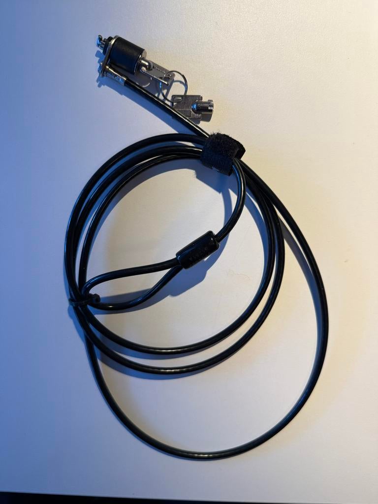 Laptop slot met sleutel - Beveilig je laptop, Computers en Software, Ophalen of Verzenden, Gebruikt