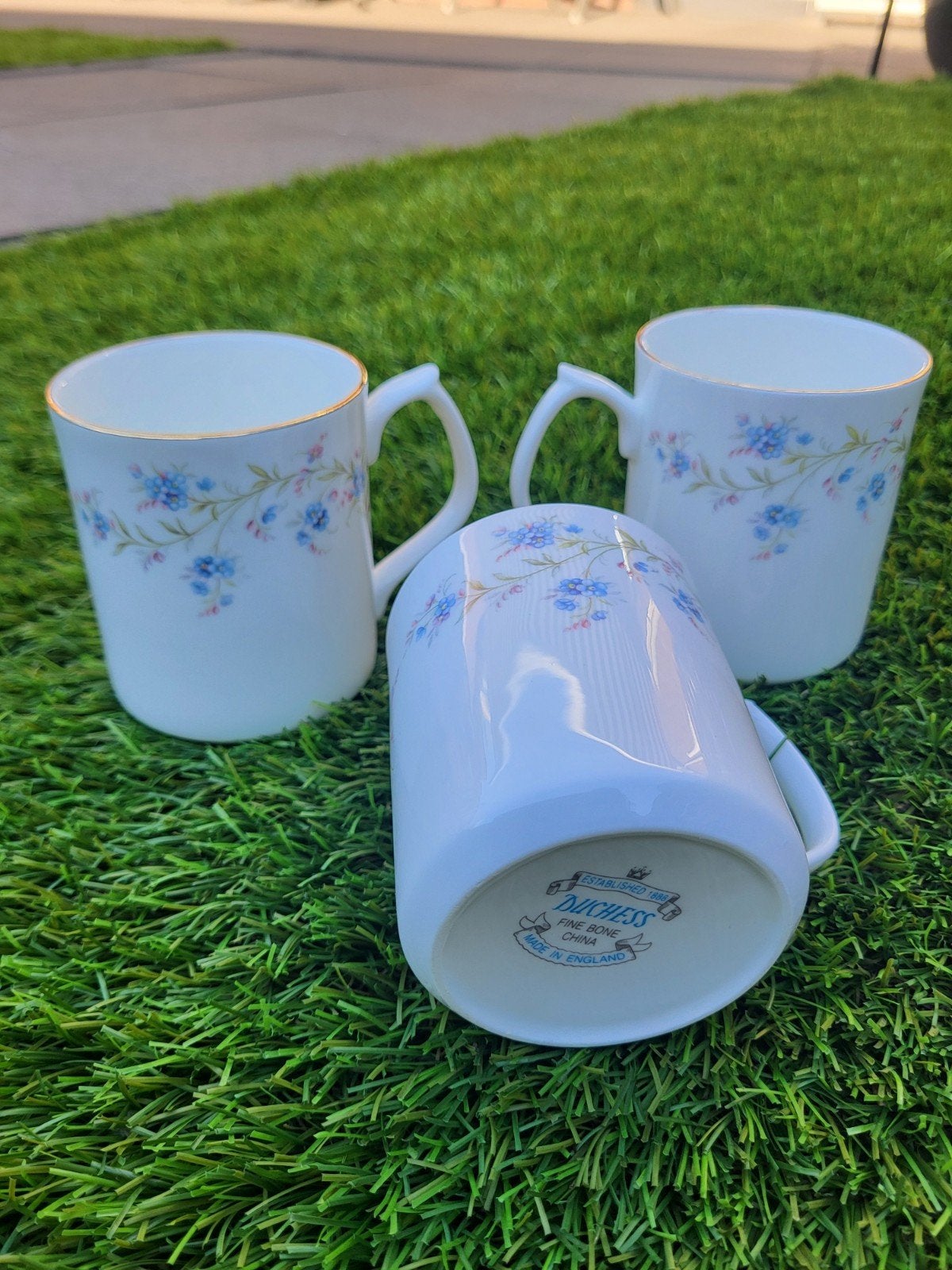 Set van 3 Duchess Fine Bone China Mokken - Blauwe Bloemen, Ophalen of Verzenden