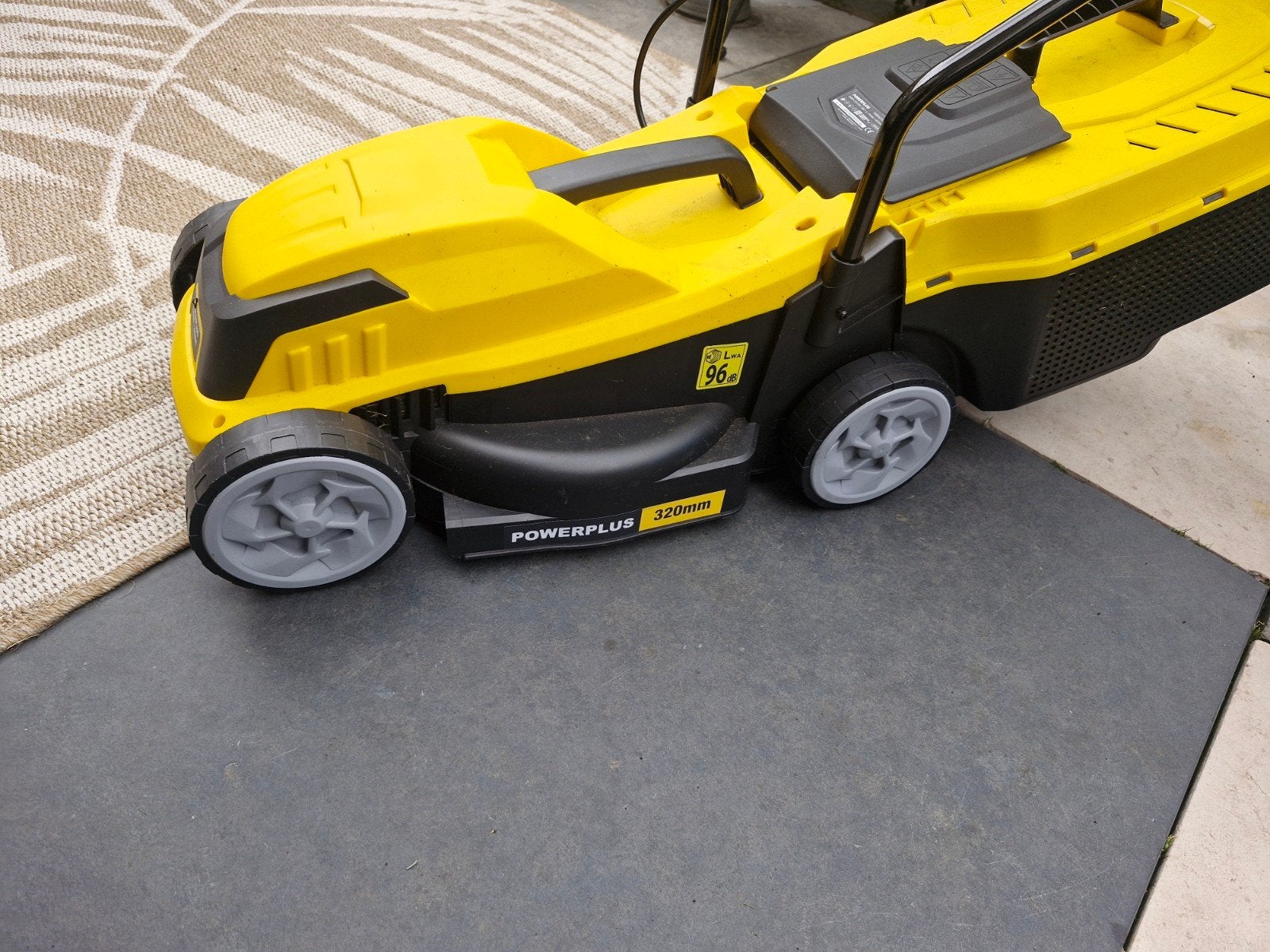 Powerplus elektrische grasmaaier - Slechts 1x gebruikt!, Tuin en Terras, Grasmaaiers, Ophalen, Zo goed als nieuw, Elektrische grasmaaier