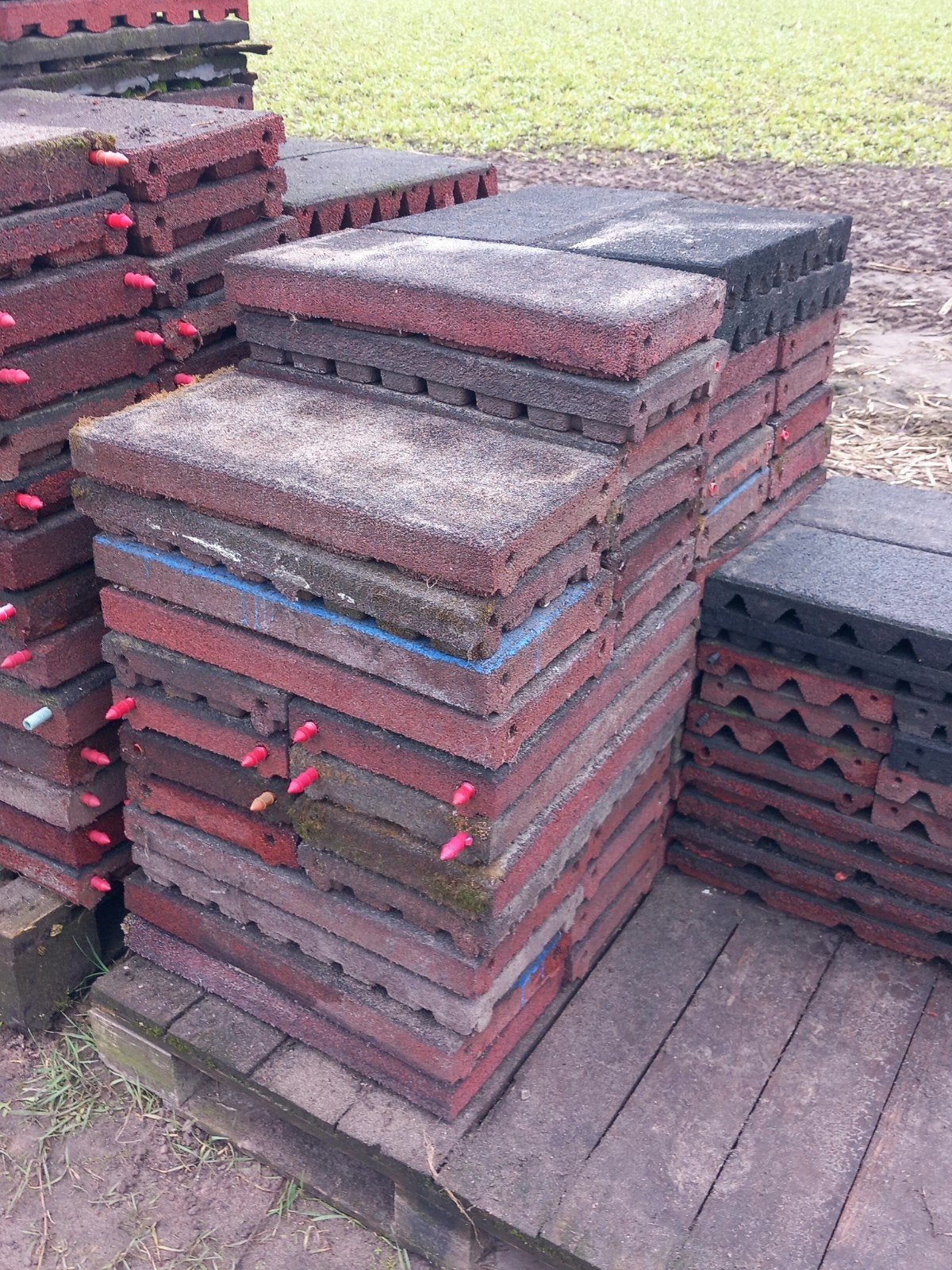 Diverse rubber tegels 25x50, Ophalen, Gebruikt, -, -