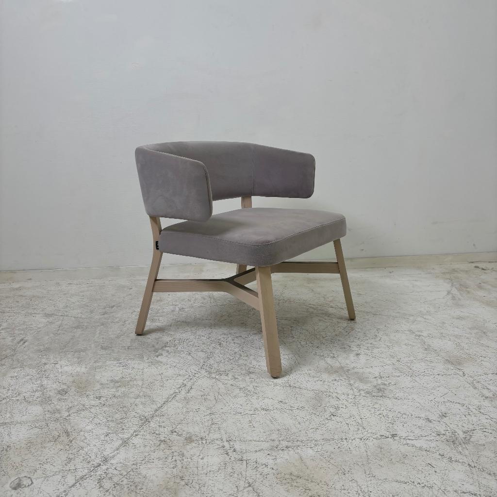 Billiani Croissant armchair & sofa set, Huis en Inrichting, Stoelen, Ophalen, Twee, Zo goed als nieuw, Stof