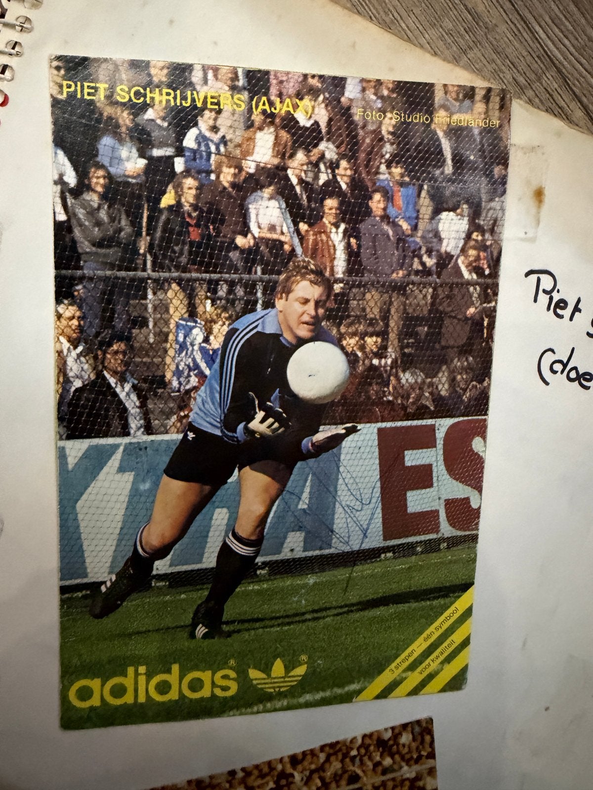 Piet Schrijvers (Ajax) met originele handtekening, Ophalen of Verzenden, Gebruikt, Ajax, Poster, Plaatje of Sticker