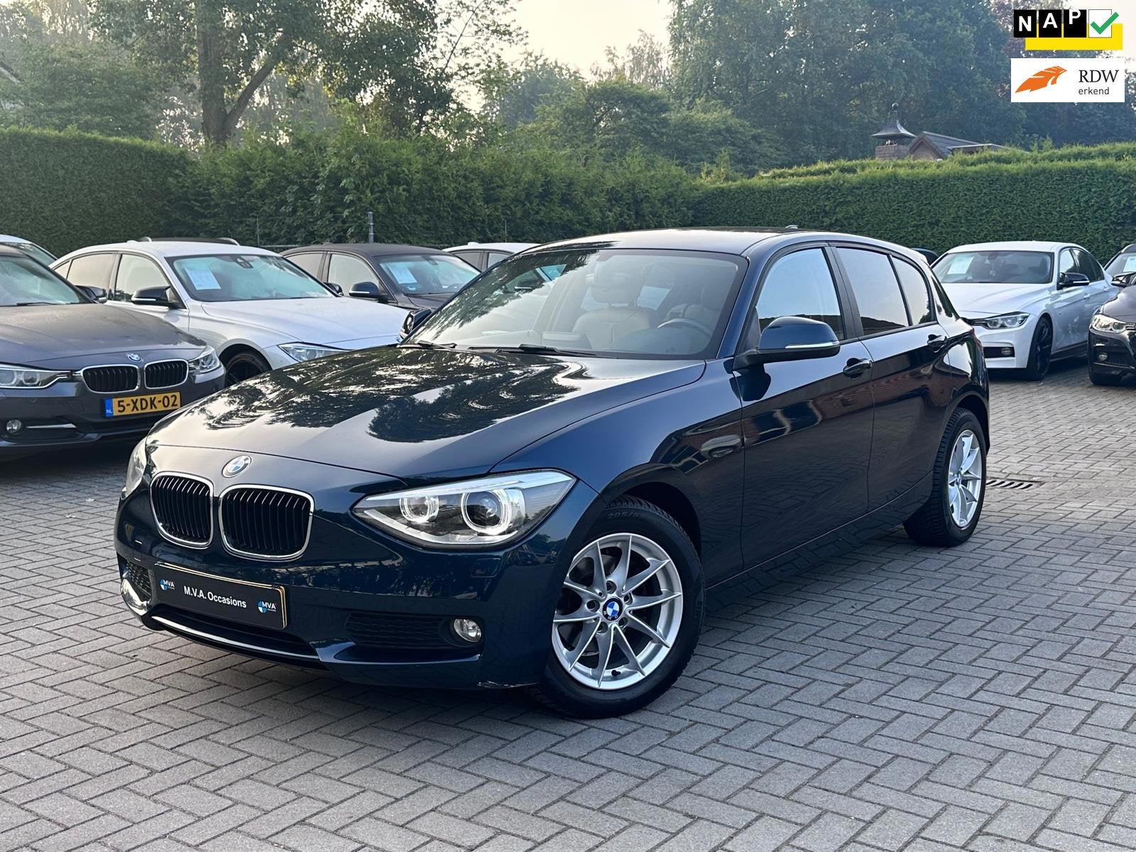 BMW 1-serie 116i Upgrade Edition|Nieuwe Ketting + Klepseals|, 1-Serie, Euro 5, Gebruikt, Beige