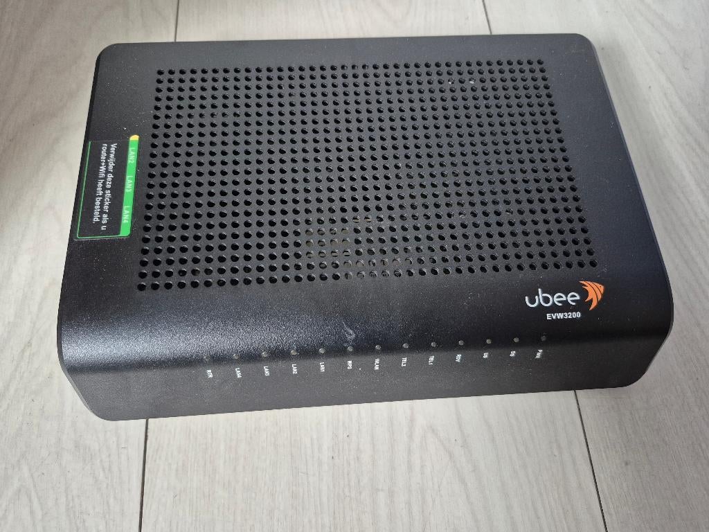 Router Moderm Ubee, Ophalen, Gebruikt, Router met modem, Ubee