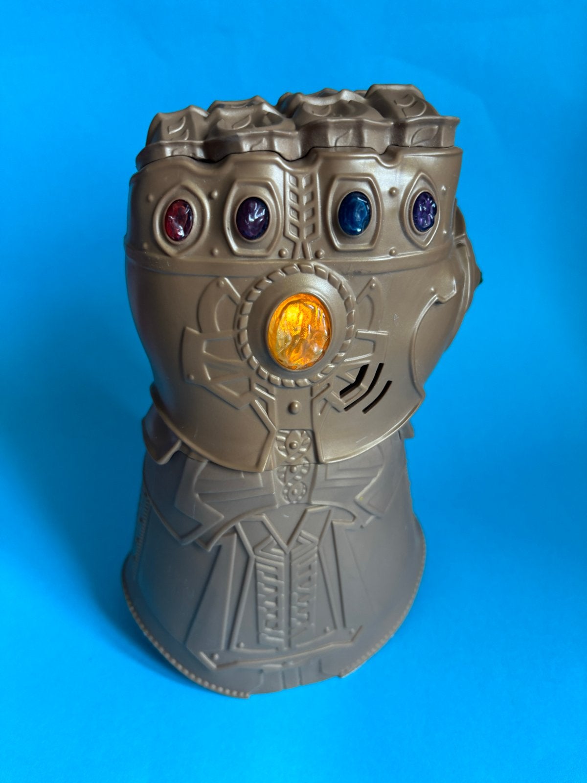 Avengers Infinity Gauntlet - Thanos Handschoen, Kinderen en Baby's, Ophalen of Verzenden, Zo goed als nieuw