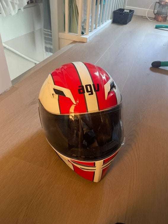 AGV motorhelm - sportief, zonnebril - weinig gebruikt, Dames, XXS, Ophalen of Verzenden, Tweedehands