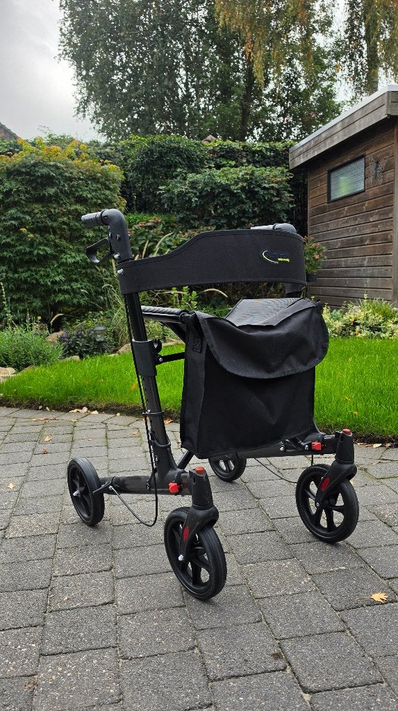 Rollator Multimotion Lichtgewicht Opvouwbaar PU banden, Ophalen, Lichtgewicht, Zo goed als nieuw