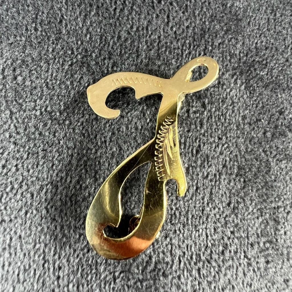 Gouden Broche | 14k | 1,91g | Letter T | 404762, Gebruikt, Minder dan 4 cm, Ophalen of Verzenden, Goud