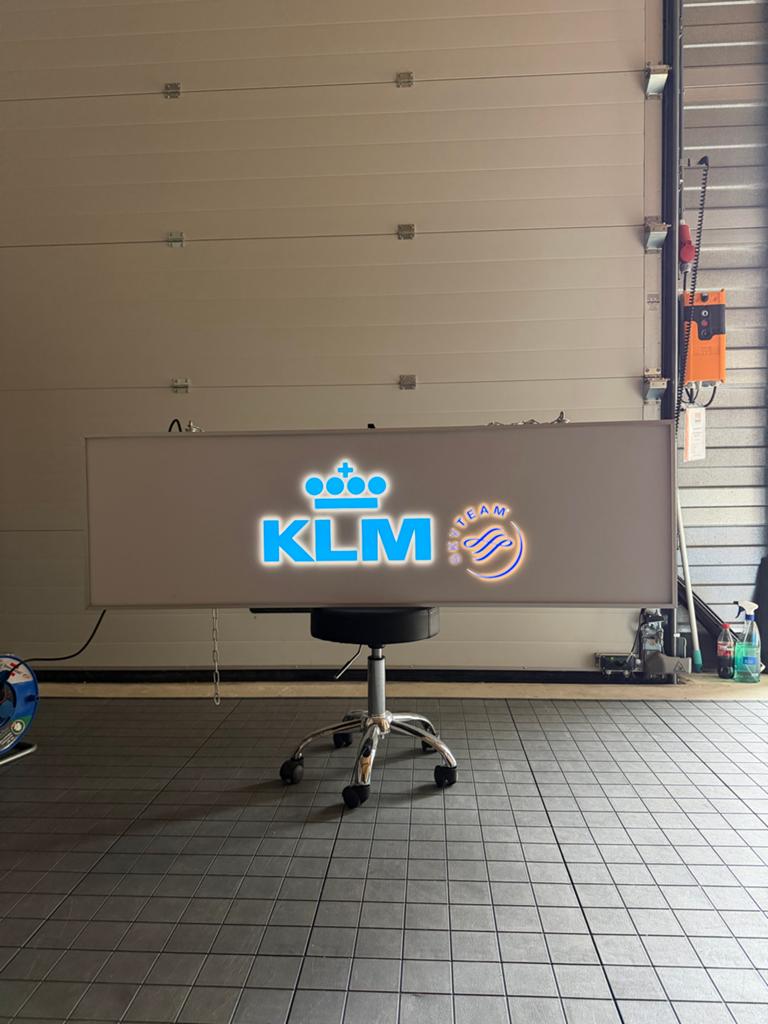 Unieke originele KLM lichtbak uit business lounge Schiphol, Ophalen of Verzenden, Gebruikt
