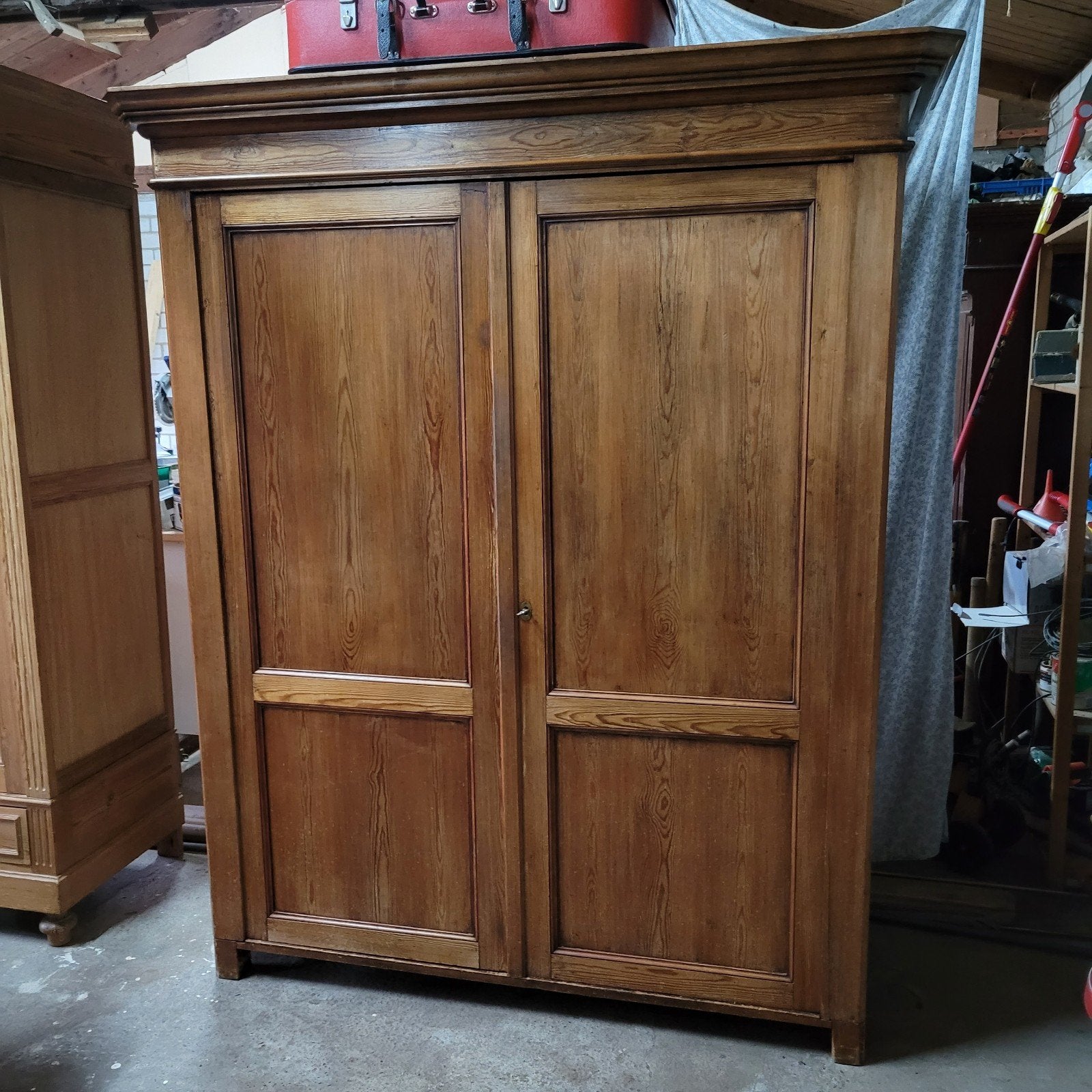 Brocante vintage kast kledingkast servieskast demontabel, Ophalen