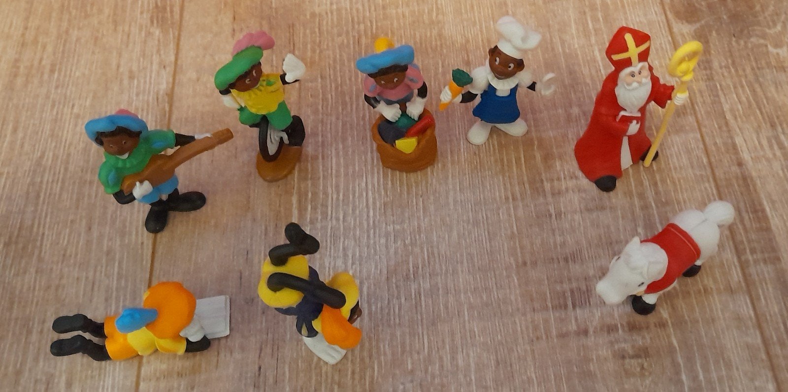 complete set sinterklaas en zwarte piet poppetjes blokker, Diversen, Ophalen of Verzenden, Zo goed als nieuw