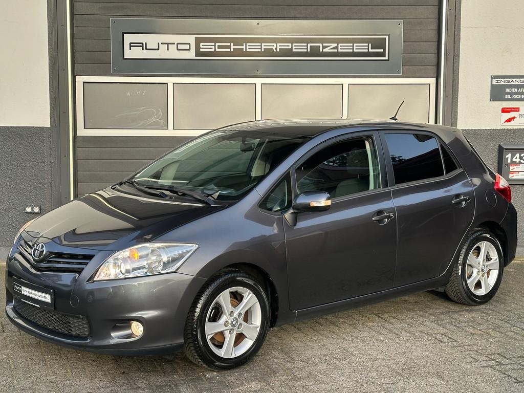 Toyota Auris 16V Comfort | NAVI | AIRCO | ZUINIG | RUIM |, Auto's, Toyota, Voorwielaandrijving, Gebruikt, 4 cilinders, Bedrijf