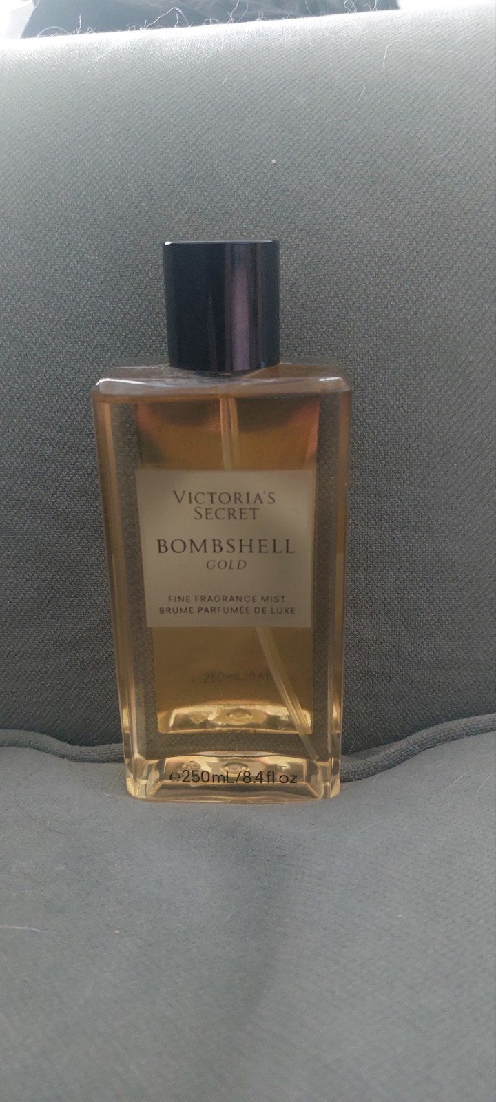 Victoria's Secret Bombshell Gold Fine Fragrance Mist, Sieraden, Tassen en Uiterlijk, Uiterlijk | Parfum, Ophalen of Verzenden