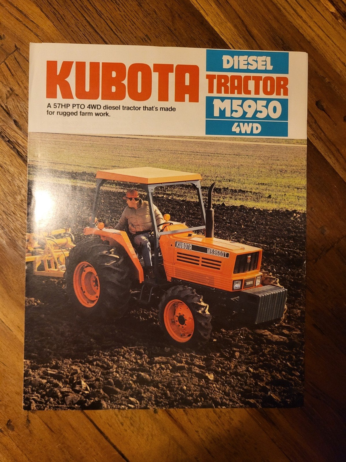 tractor folder Kubota M5950 diesel tractor, Ophalen of Verzenden, Zo goed als nieuw