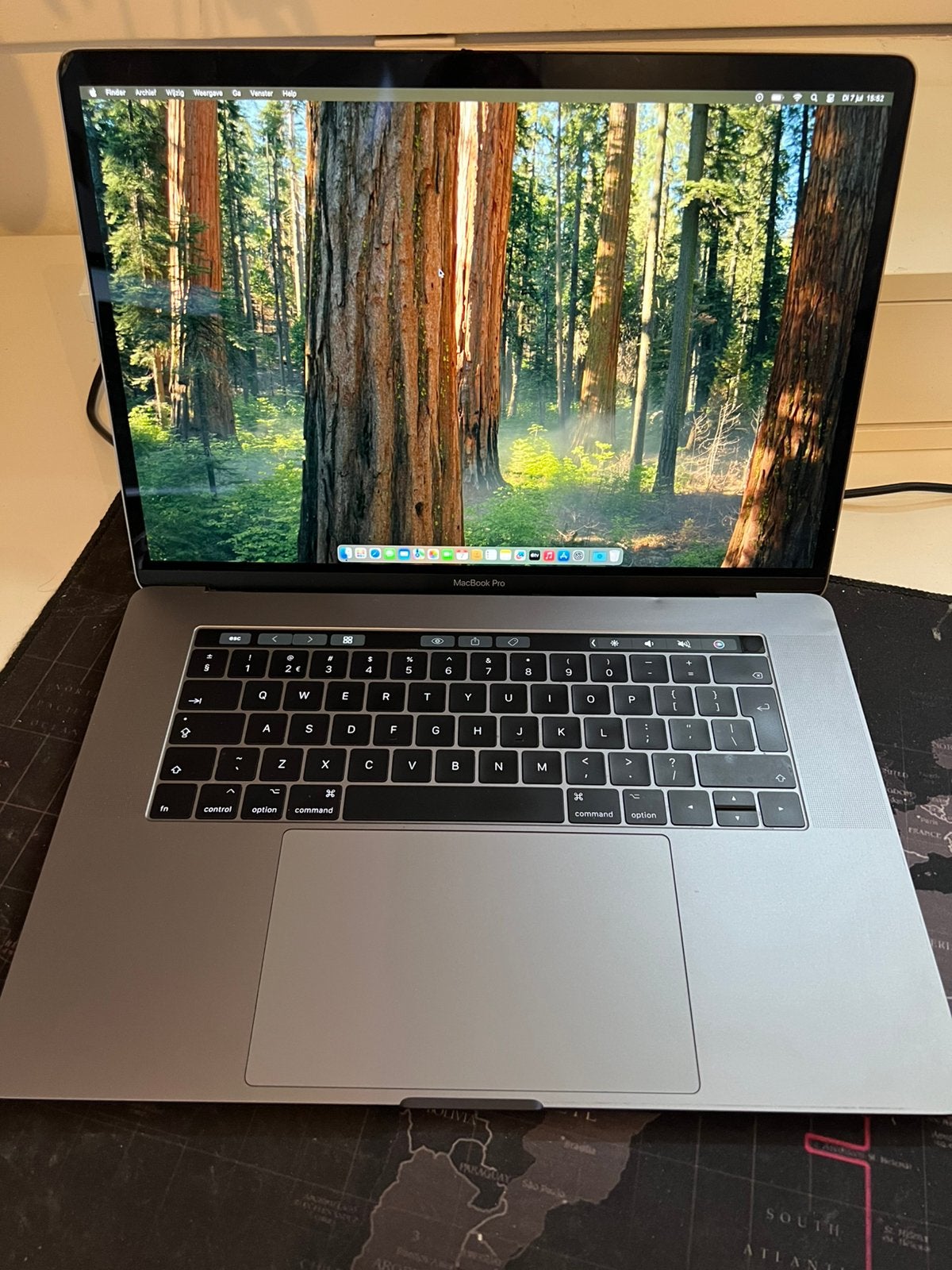 Krachtige Macbook Pro, weinig gebruikt, goede accu., MacBook Pro, 256 GB, 2 tot 3 Ghz, Ophalen of Verzenden