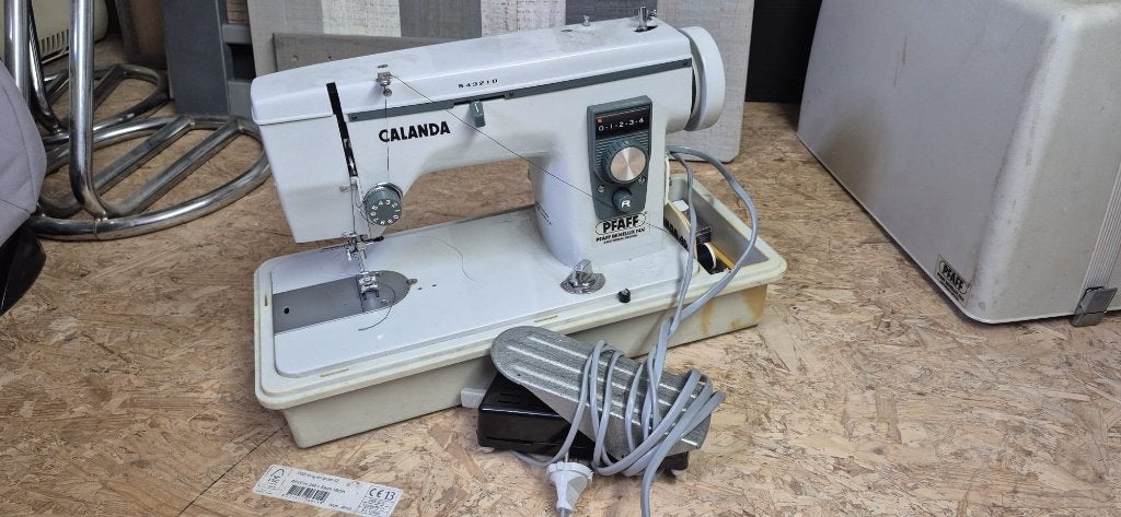 Pfaff Calanda naaimachine, Ophalen, Gebruikt, Naaimachine, Pfaff