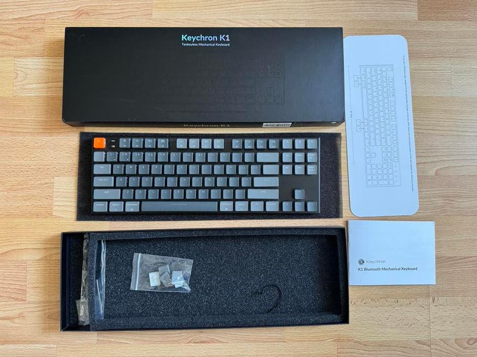 Keychron K1 Mechanisch Toetsenbord - QWERTY, Computers en Software, Toetsenborden, Ophalen of Verzenden, Qwerty, Zo goed als nieuw