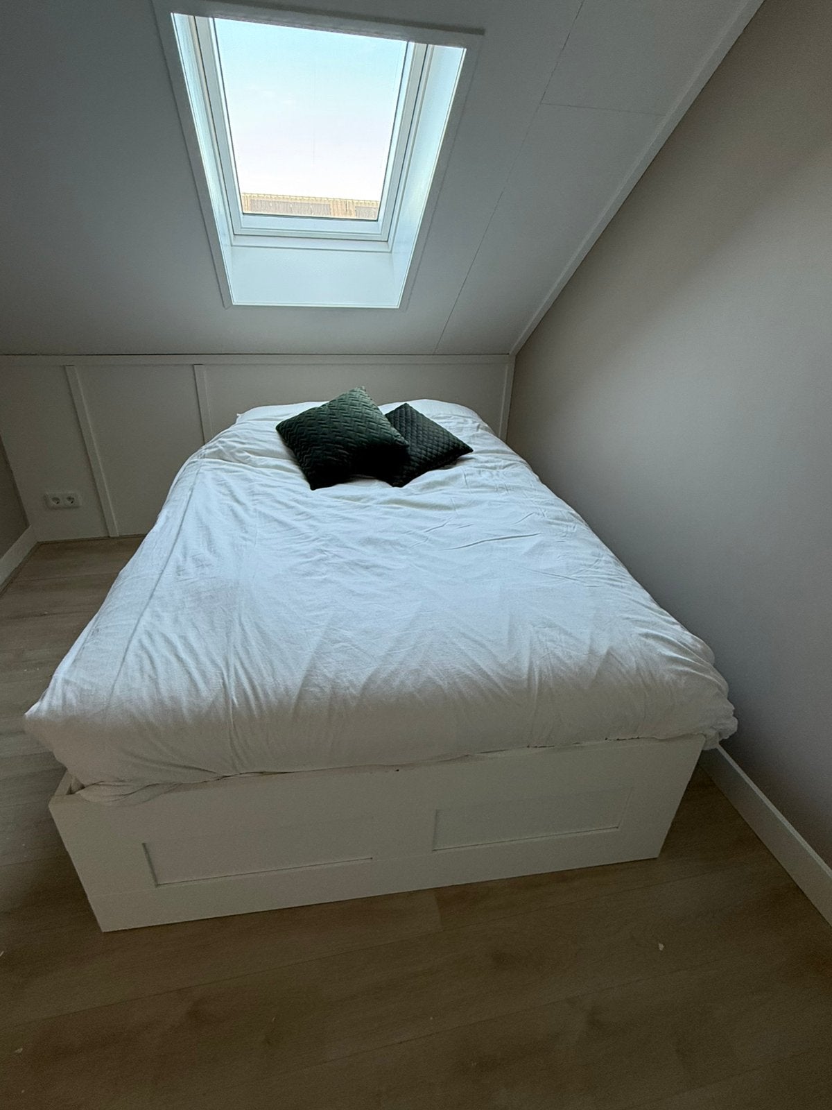 GRATIS - Ikea bed BRIMNES - 140x200cm - incl lattenbodems, Ophalen, Gebruikt, Wit, 140 cm