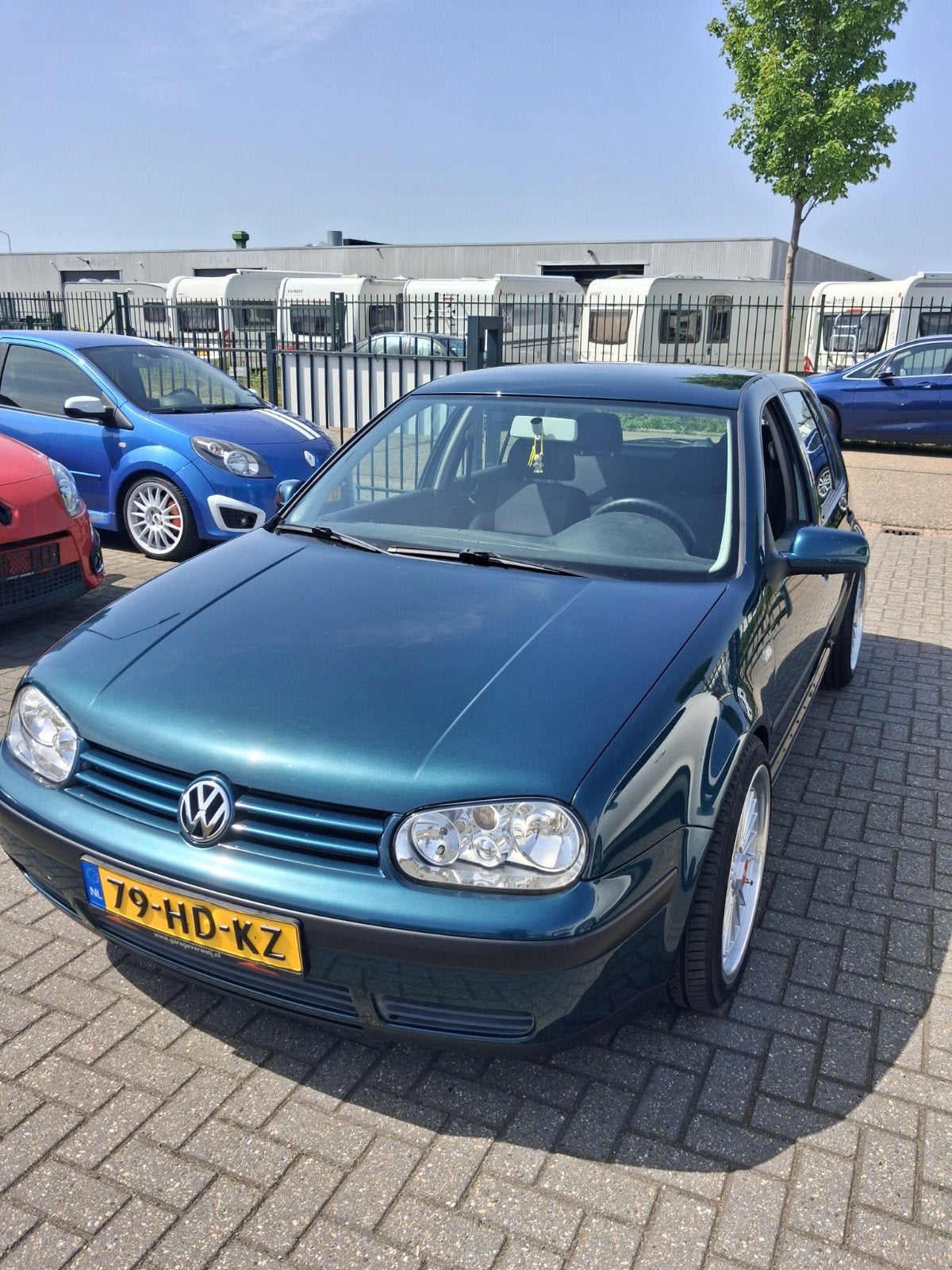 Volkswagen Golf 1.6 77KW 2001 Groen, Voorwielaandrijving, 1145 kg, 4 cilinders, 49 €/maand
