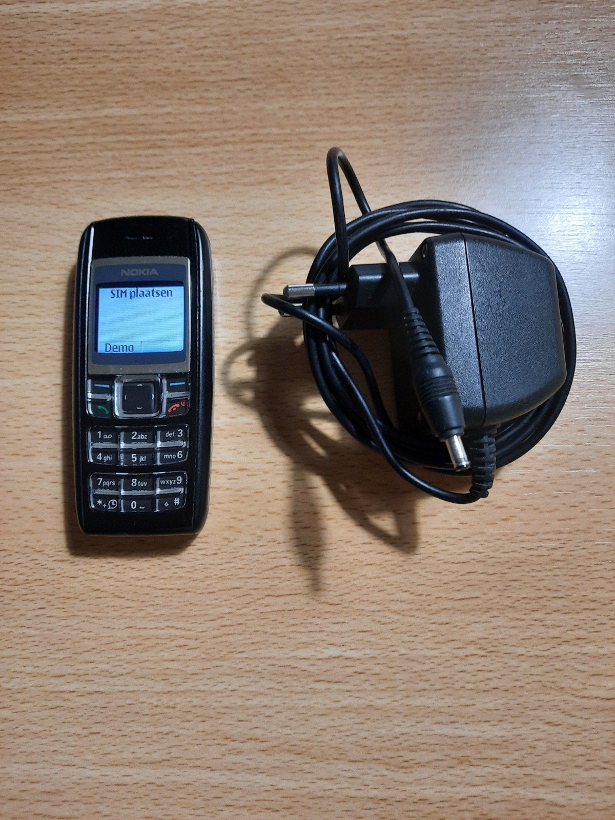 Nokia 1600 met oplader en goede accu, Geen camera, Zwart, Fysiek toetsenbord, Ophalen of Verzenden