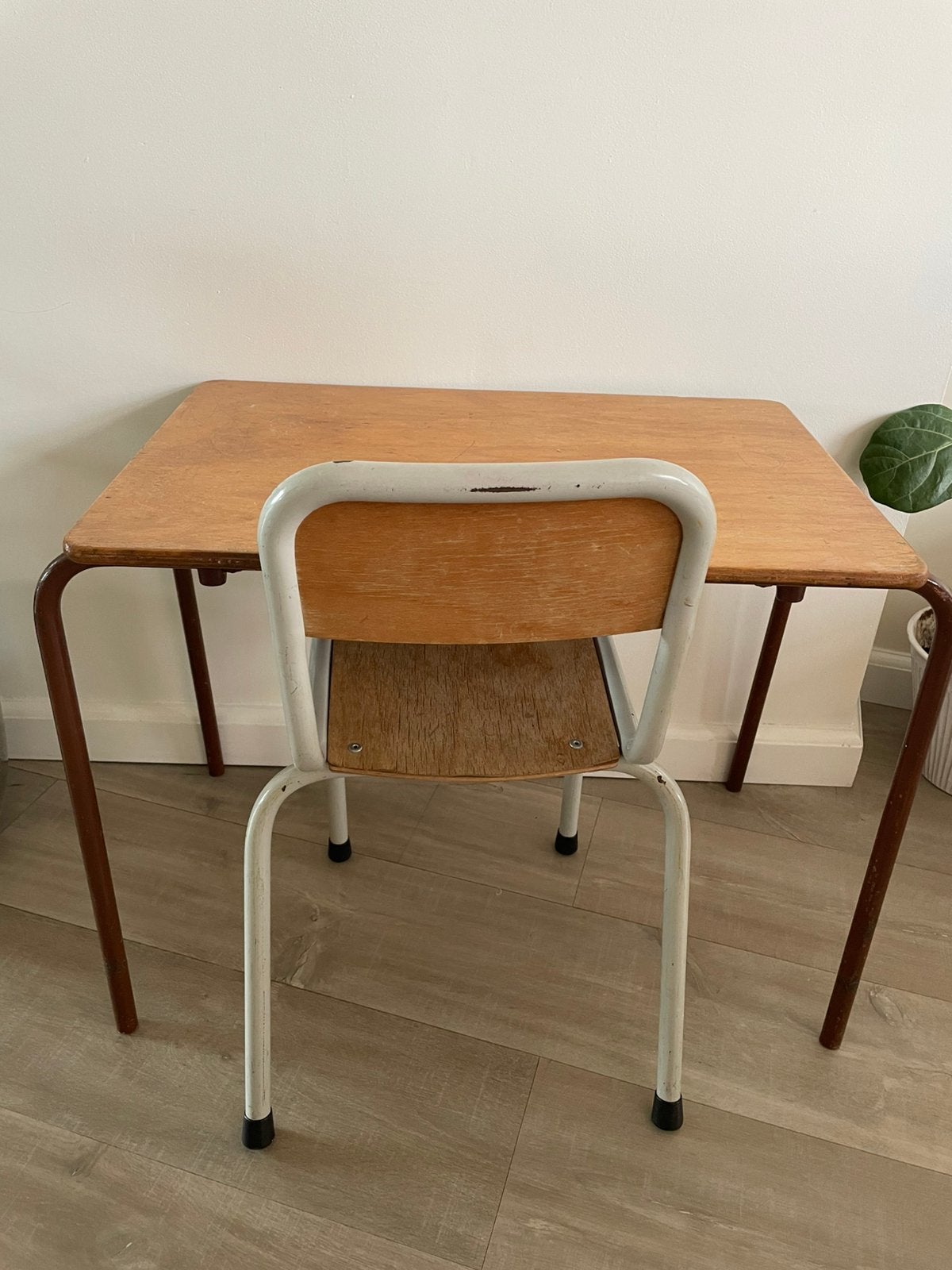 Kindertafel/ -bureau, Ophalen, Gebruikt, Tafel(s) en Stoel(en)