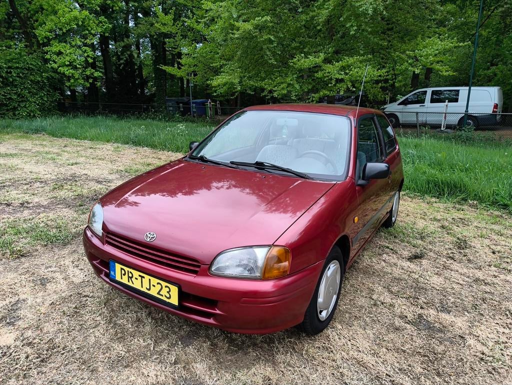 Toyota Starlet 1.3 16V 1996., Voorwielaandrijving, Stof, 4 cilinders, Starlet
