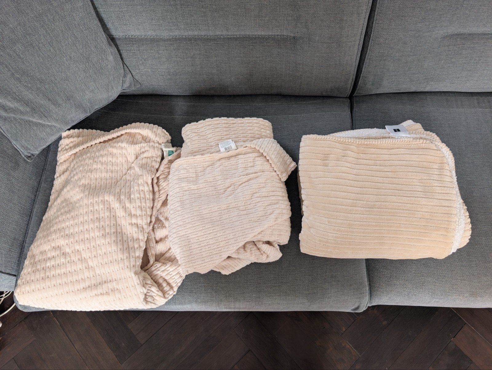 3 blankets, 1 from Hema, 2 from Oeko Tex, Huis en Inrichting, Woonaccessoires | Kussens, Beige, Vierkant, Ophalen of Verzenden