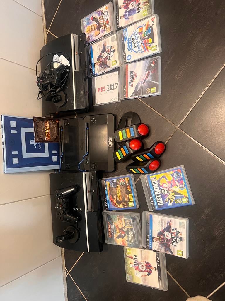 PS3 Bundel: 2 Consoles, 14 Games, uDraw Tablets & Buzzers, Gebruikt, Overige genres, Eén computer, Ophalen of Verzenden