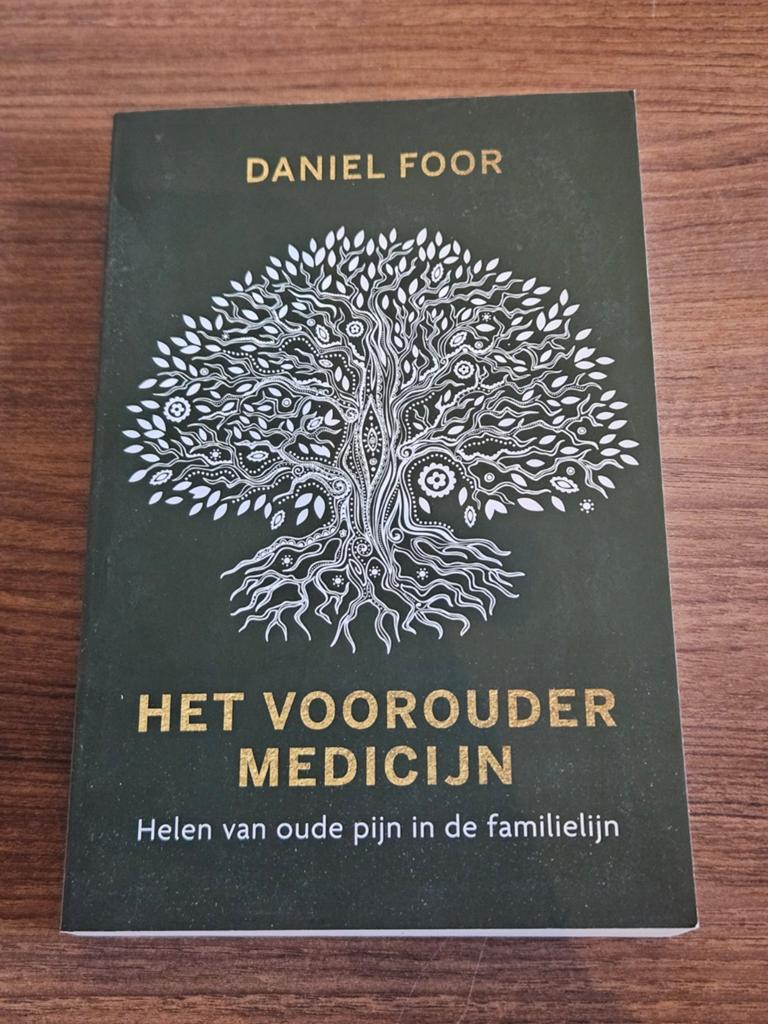 Daniel Foor - Het vooroudermedicijn, Gelezen, Achtergrond en Informatie, Daniel Foor, Ophalen of Verzenden