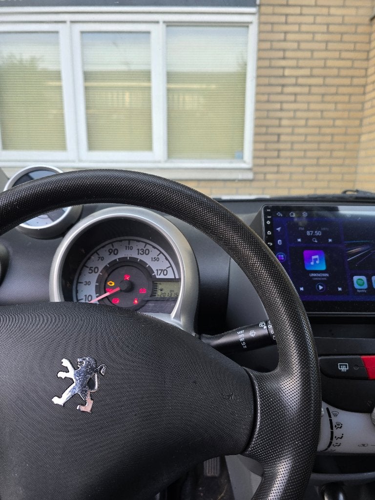 Peugeot 107 1.0 12V 5DR 2008 Zwart, Voorwielaandrijving, Stof, 4 stoelen, Origineel Nederlands