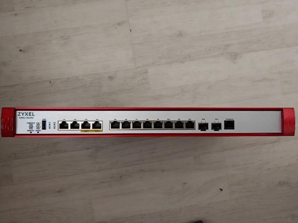Zyxel USG FLEX 700H, Computers en Software, Ophalen of Verzenden, Zo goed als nieuw, Router, Zyxel