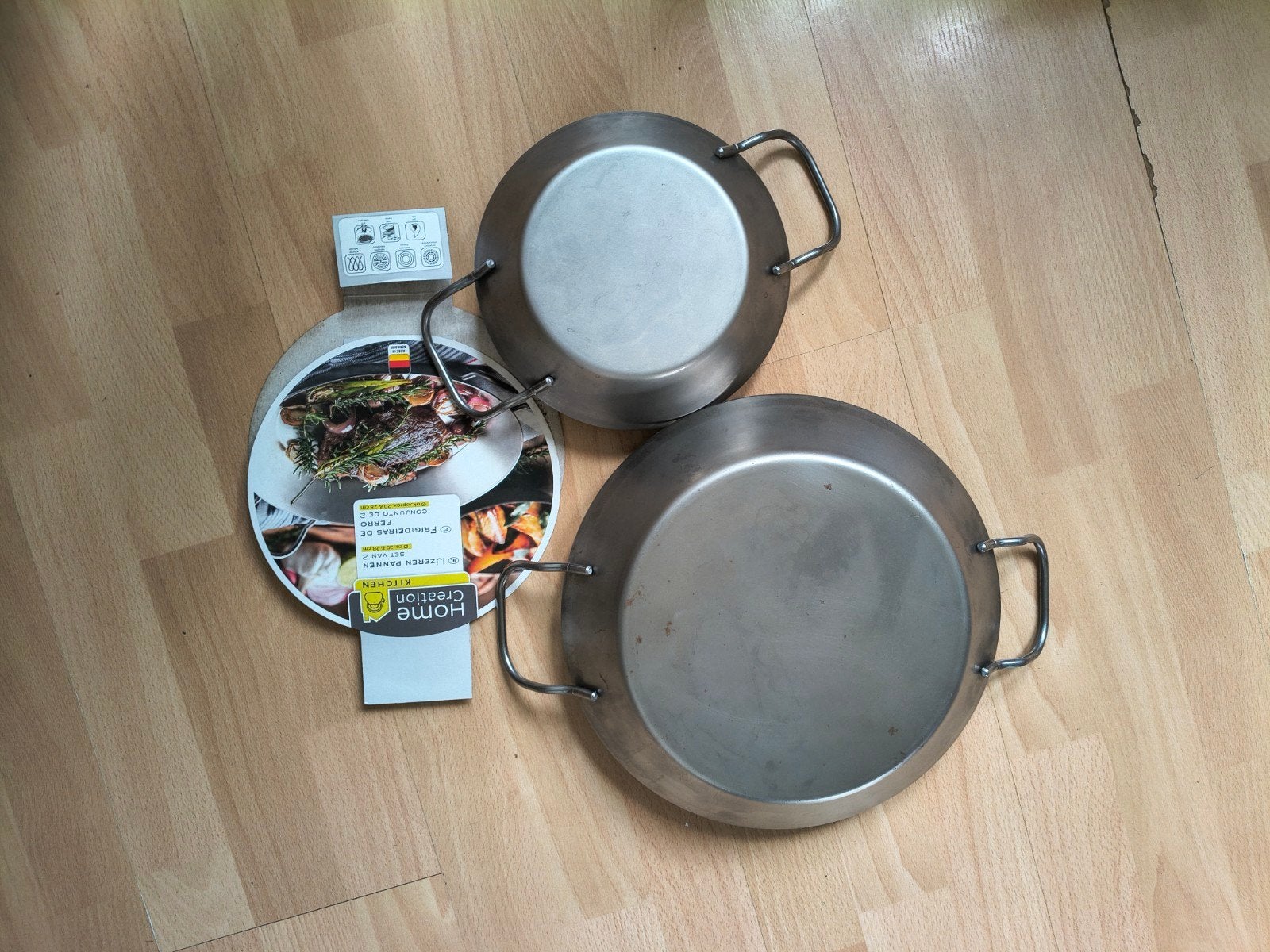 Set van 2 ijzeren pannen - 20 en 28 cm, Huis en Inrichting, Keuken | Potten en Pannen, Ophalen, Koekenpan, Gietijzer, Overige merken