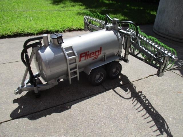 bruder Fliegl mestkar/gierton/injecteur, Kinderen en Baby's, Speelgoed | Speelgoedvoertuigen, Ophalen, Gebruikt