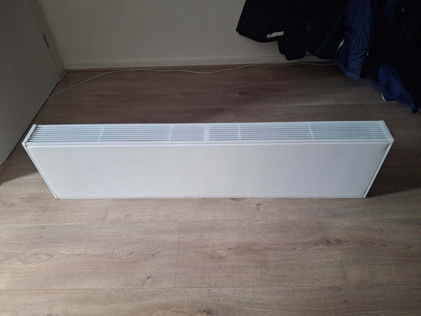 Prachtige Vasco vlak paneel radiator gladde afwerking, Doe-het-zelf en Verbouw, Verwarming en Radiatoren, Ophalen, 30 tot 80 cm