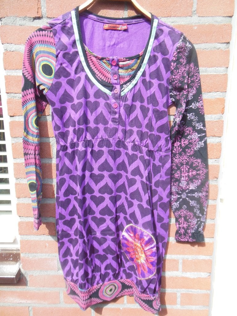 Superleuke paarse hartjesjurk Desigual mt 36-38 Small, Paars, Ophalen of Verzenden, Zo goed als nieuw, Boven de knie