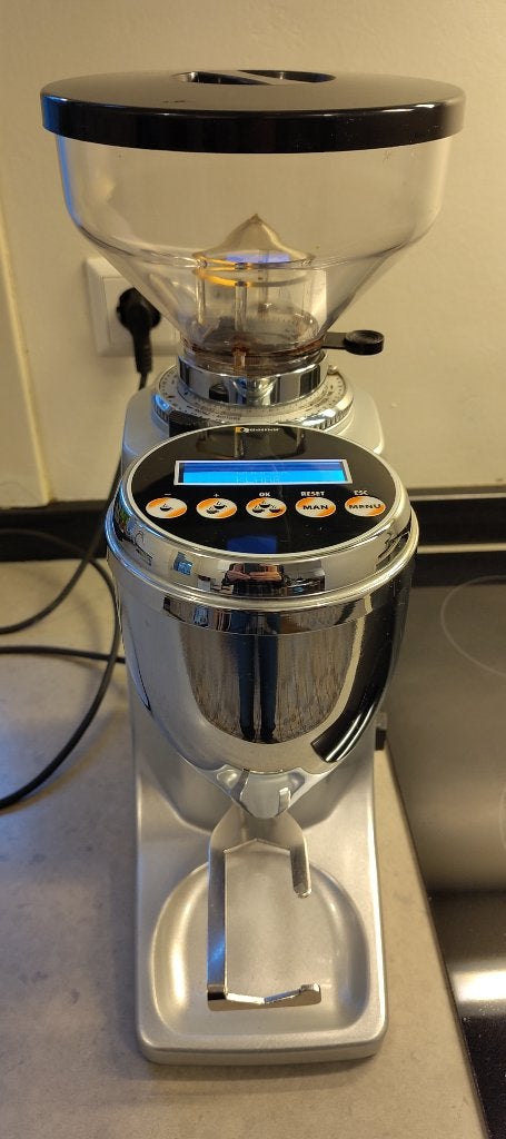 Quamar M80 koffiemolen grijs, Ophalen, Zo goed als nieuw, Overige merken, Koffiemolen