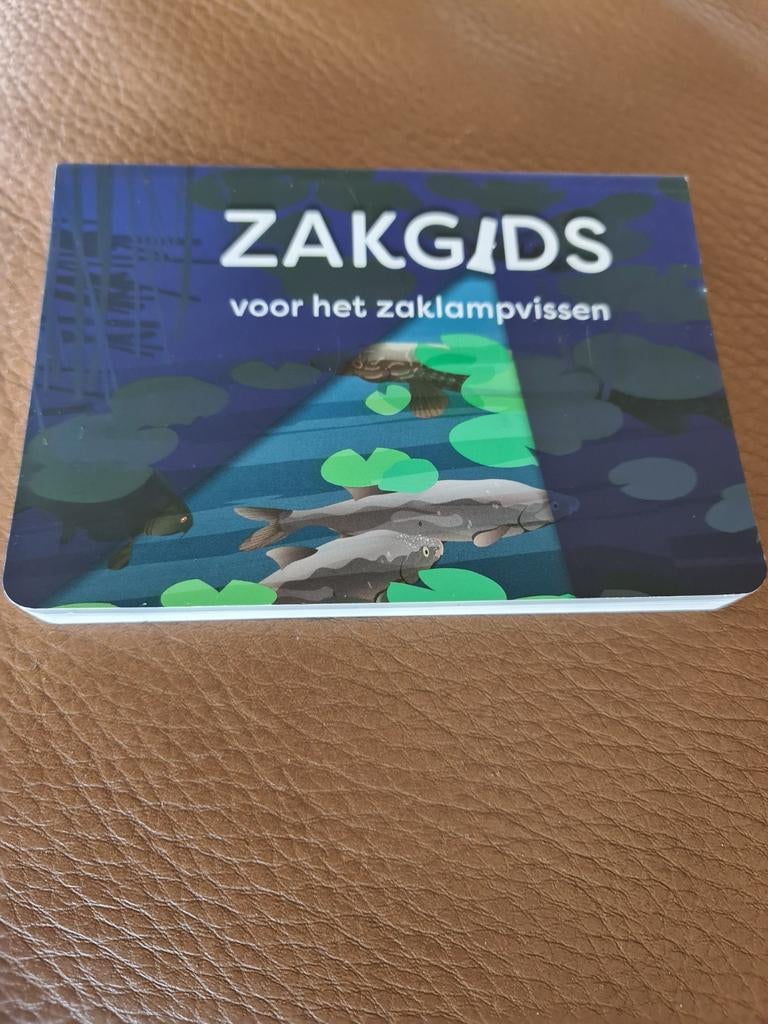 Aaf Verkade - Zakgids voor het Zaklampvissen, Verzamelen, Speelkaarten, Jokers en Kwartetten, Ophalen of Verzenden, Zo goed als nieuw