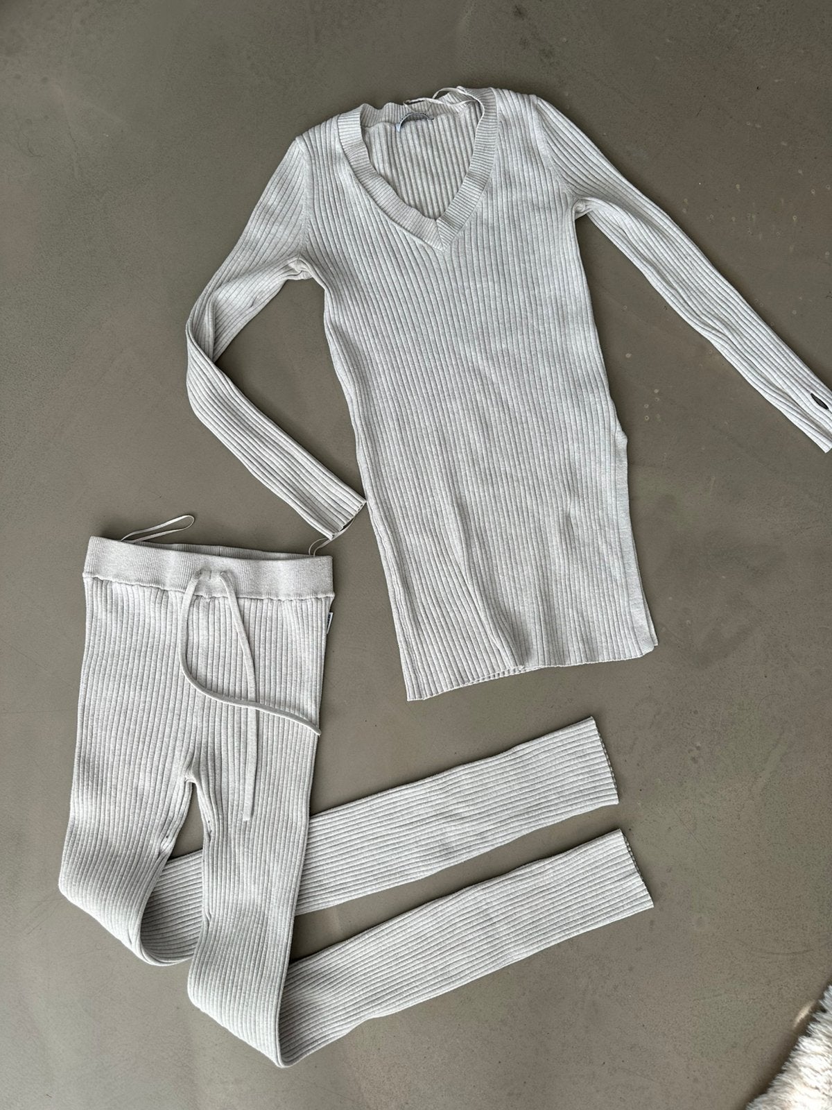Reinders twinset, Ophalen of Verzenden, Zo goed als nieuw, Maat 38/40 (M), Beige