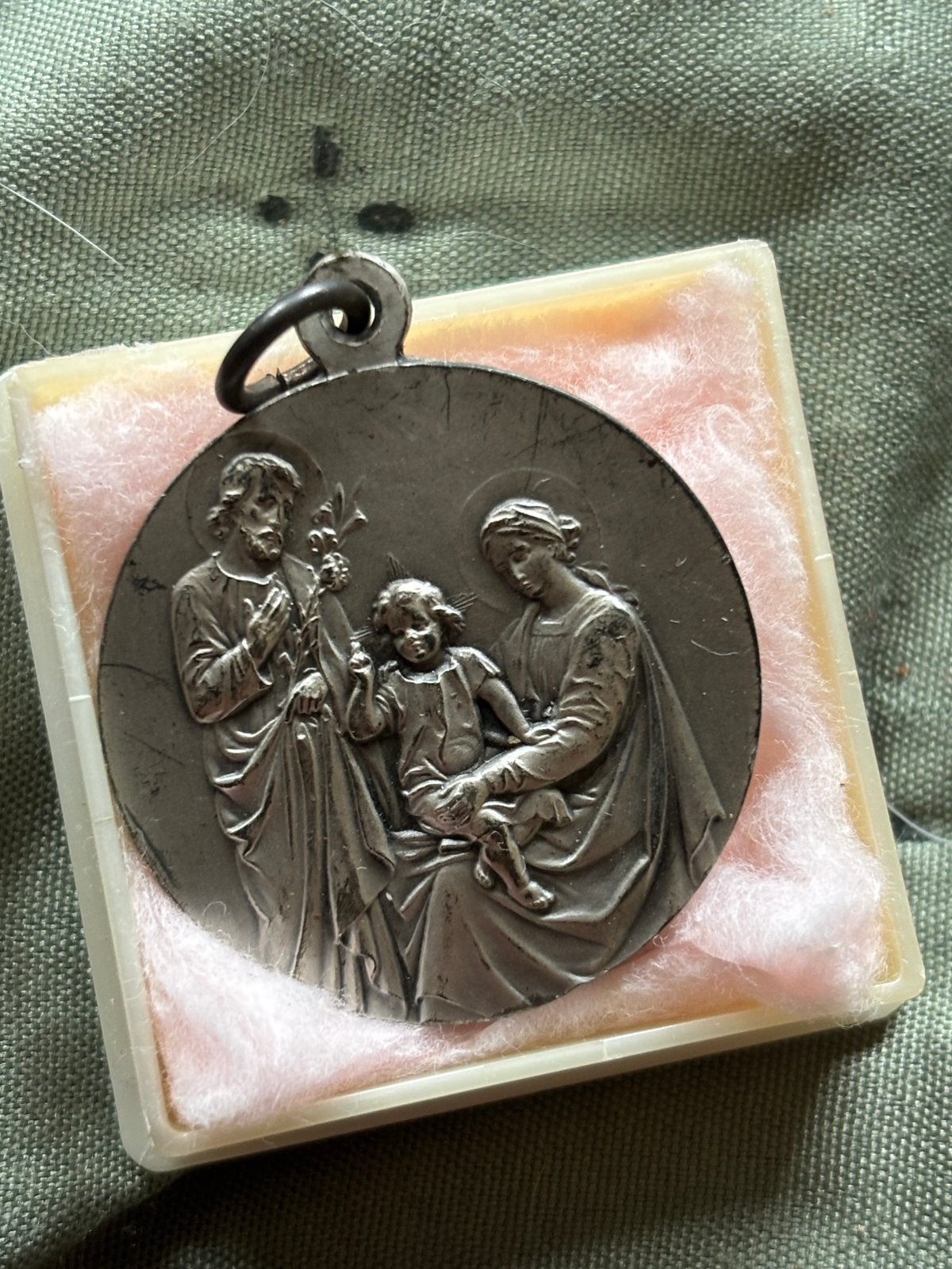Antieke Medaille Heilige Familie - Religieus Devotionalia, Ophalen of Verzenden