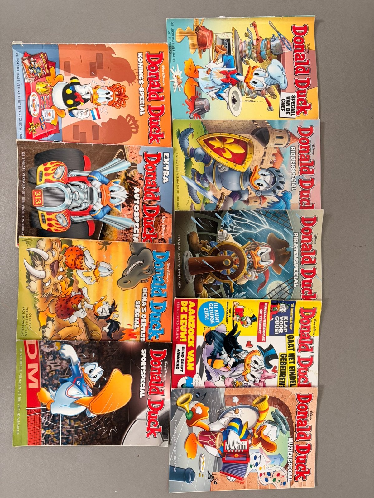 9 verschillende Donald Duck specials, Meerdere comics, Ophalen, Zo goed als nieuw, Europa