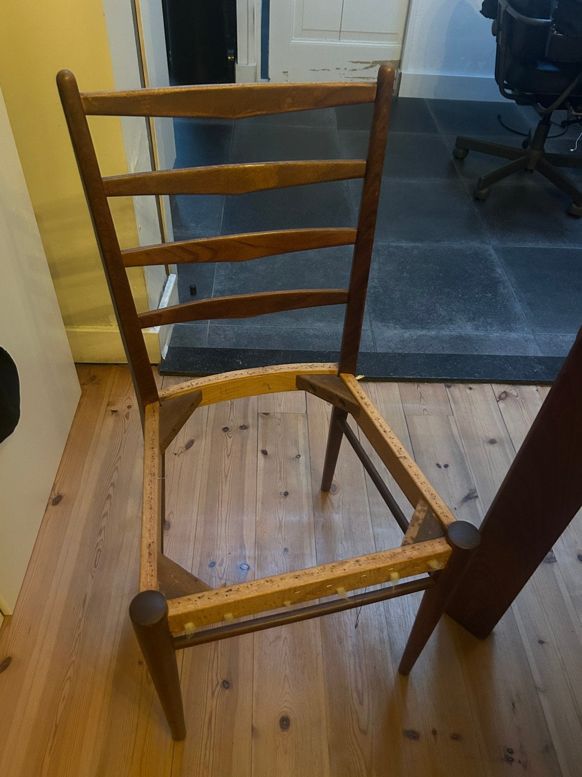 2 x pastoe ST09 Cees Braakman stoel opknapper, Ophalen