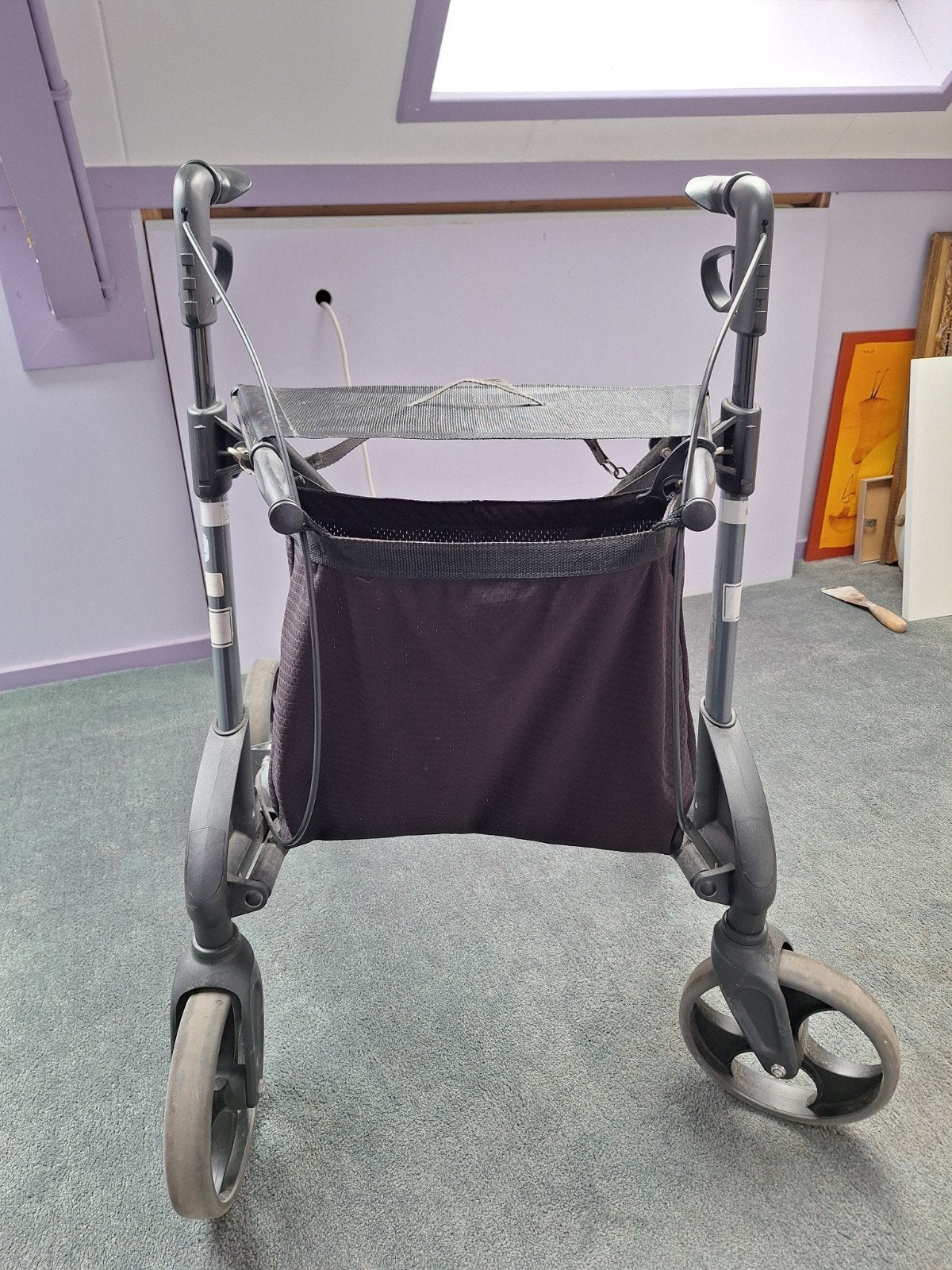Inklapbare rollator, Diversen, Ophalen
