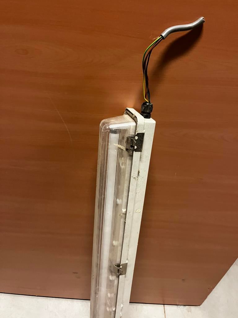 Waterdichte tl bak, Ophalen, Gebruikt, Minder dan 50 watt, Lamp met armatuur