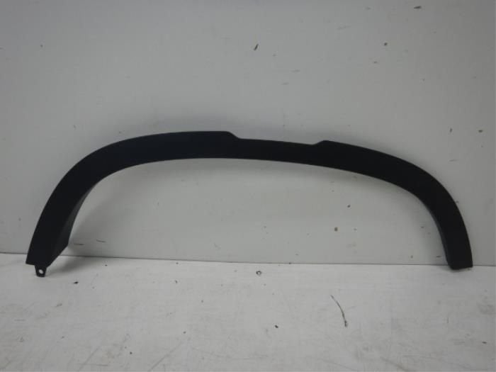 Land Rover Defender L663 Wielrandbekleding Links-Achter, Ophalen of Verzenden, Gebruikt, Spatbord