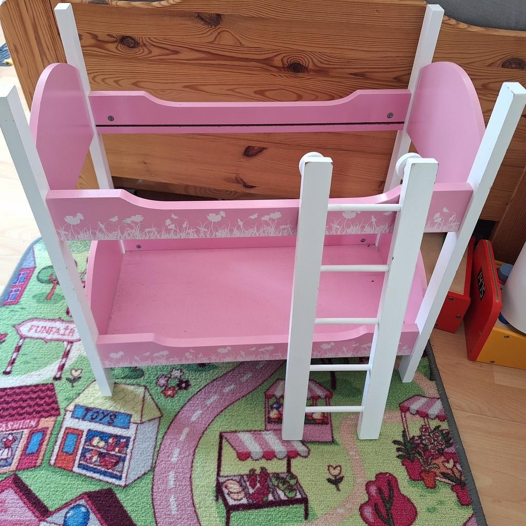 Stapelbed poppen, Kinderen en Baby's, Speelgoed | Poppen, Ophalen, Zo goed als nieuw, Babypop