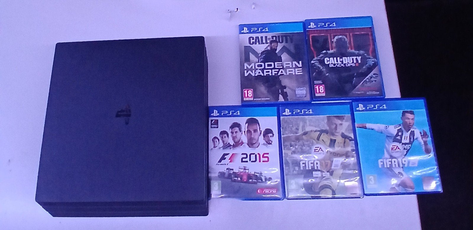 PlayStation 4 Pro met games, Spelcomputers en Games, Ophalen of Verzenden, Zonder controller, Pro, Gebruikt